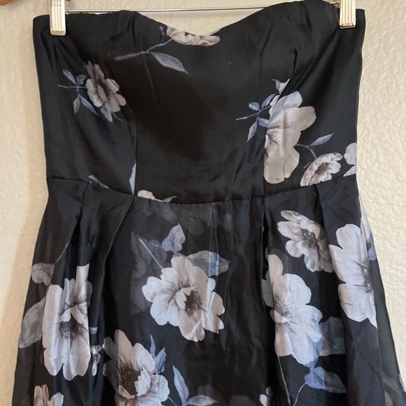 NWOT Regal Status Black Floral Print Strapless Maxi Dress - Picture 4 of 8